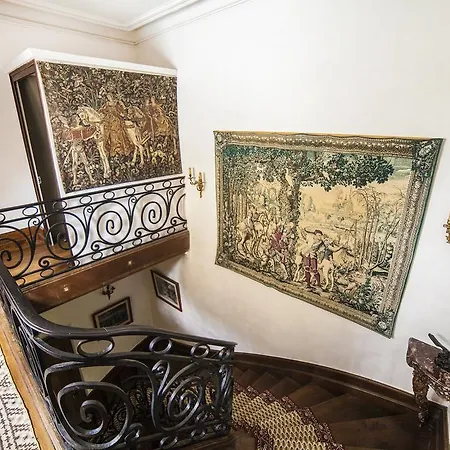 B&B Chateau De 4*